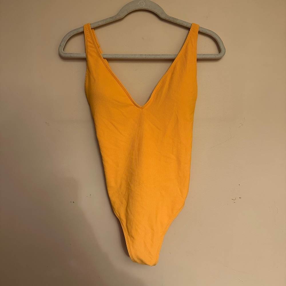 NWT Abercrombie & Fitch 1 piece swimsuit